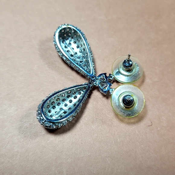 Pave - Picture 4 of 5